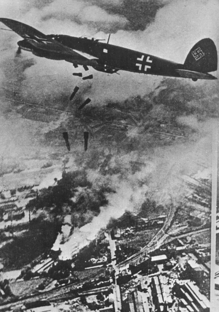 Aanval door gevechtsvliegtuig tijdens Fall Weiss in Polen