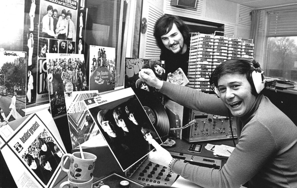 Rob Out en Adje Bouman van Radio Veronica