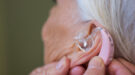 gehoorapparaat-shutterstock-1100-400 hoortoestel