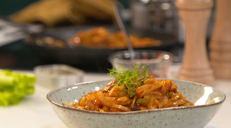 Pasta met sardines, rozijnen en venkel MAX Vandaag
