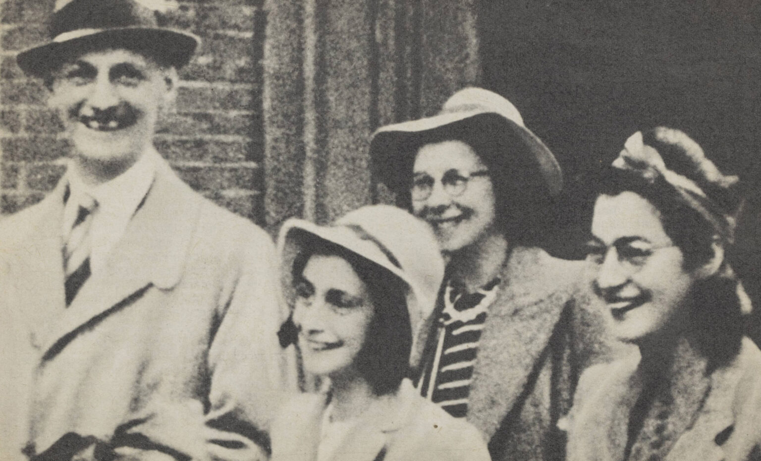 Het Achterhuis, het beroemde dagboek van Anne Frank - MAX Vandaag