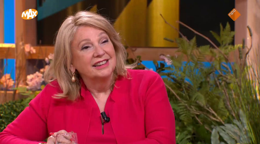 Janny van der Heijden over haar liefde voor klokken MAX Vandaag Janny van der Heijden over haar liefde voor klokken MAX Vandaag