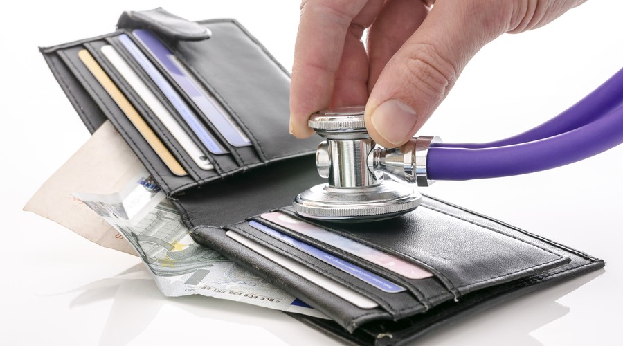 DSW maakt premies bekend: 9,75 erbij, maar 10 euro onder wettelijk eigen  risico - MAX Vandaag