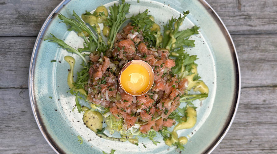 Zalmtartaar van Bart van Olphen - MAX Vandaag