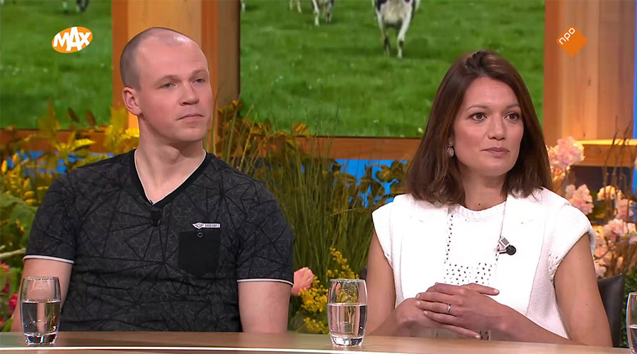 Armando Kok en Janina van der Drift over waarom kalfjes bij hun moeder moeten blijven