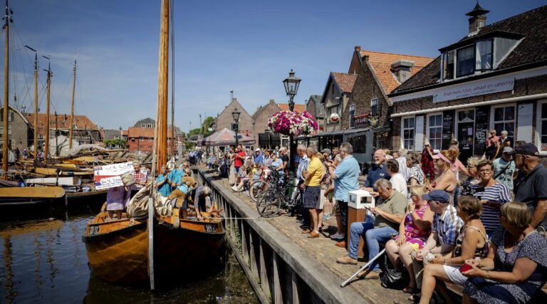 Wat kun je doen tijdens een dagje Spakenburg? - MAX Vandaag