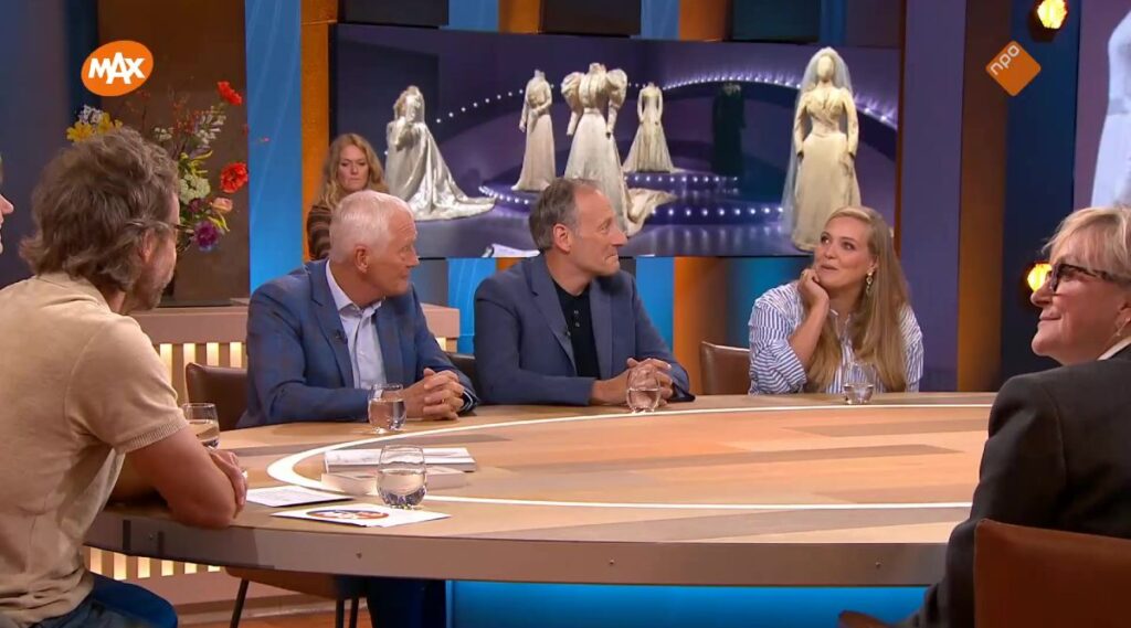 Van Máxima’s trouwjurk tot Ron’s Honeymoonquiz: Josine Droogendijk over tentoonstelling Ja, ik wil! (Fries Museum)