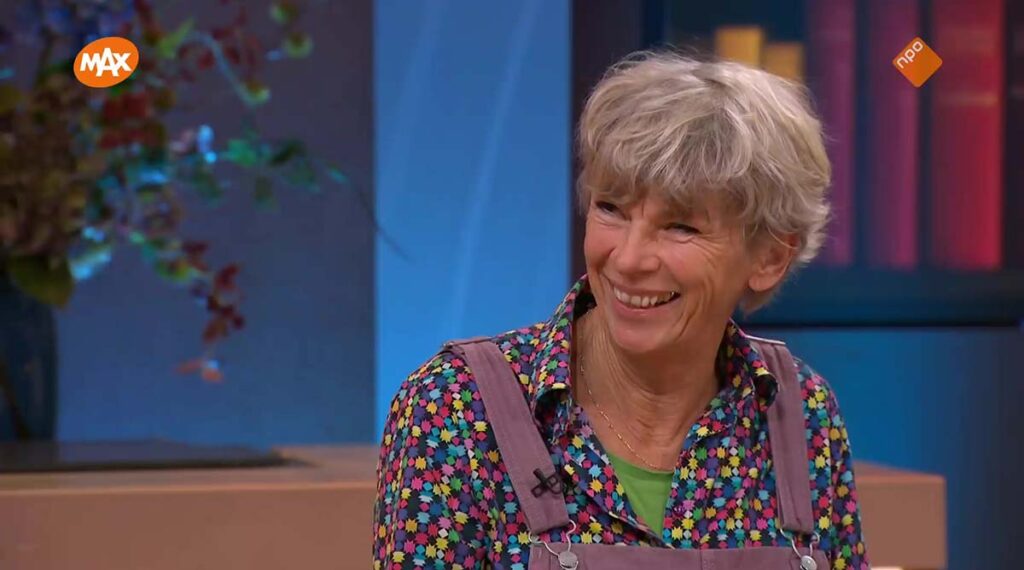 Genomineerd voor de NS Publieksprijs 2024: Hoe overleef ik alles wat ik niemand vertel? (Francine Oomen)