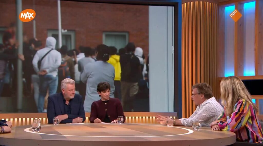 Patrick Lodiers en Evita Bloemheuvel over Stichting VluchtelingenWerk Nederland: “Sommigen zitten 20 maanden te wachten”