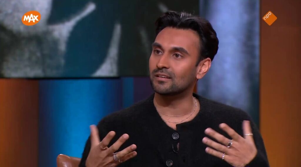 Ricky Mohabbat klimt van mbo naar universiteit, maar kampt met ‘imposter syndrome’: “Het gevoel dat ik de boel bedrieg”