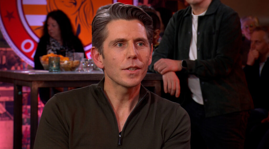 Hoe kitesurfer Tim ontsnapte aan de dood op zee: ‘Ik lag 20 minuten bewusteloos in zee’