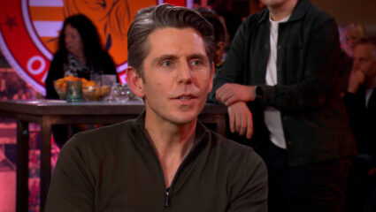 Tim verdronk bijna met zijn kite op zee