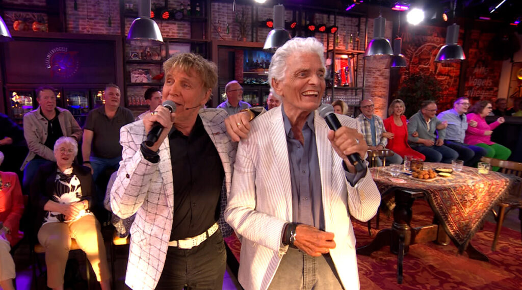 Eerbetoon aan Vader Abraham: ‘Waar blijft zijn standbeeld in Breda?’