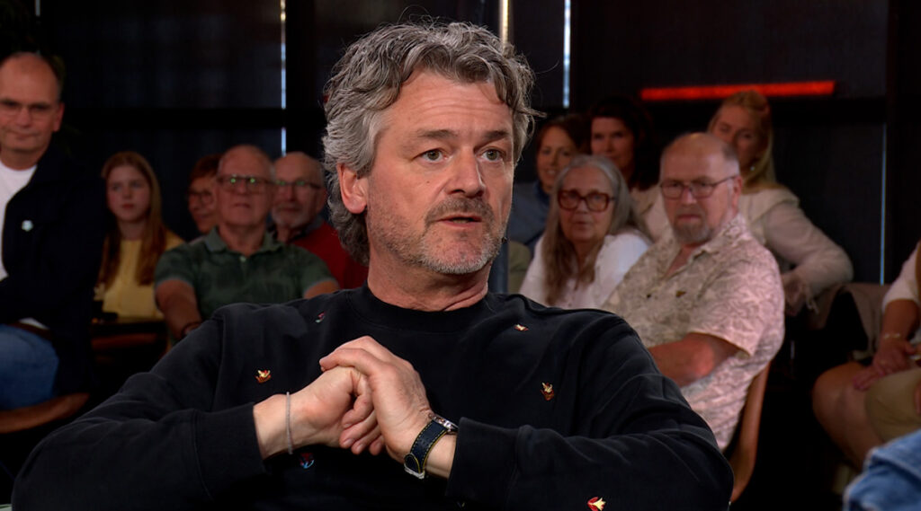 Kasper van Kooten op zoek naar de liefde: ‘Ze komt aan in Uggs, dan ben je sowieso al af’