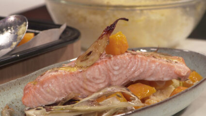 Kook mee met MAX: zalm uit de oven met pompoen, venkel en sinaasappelcouscous