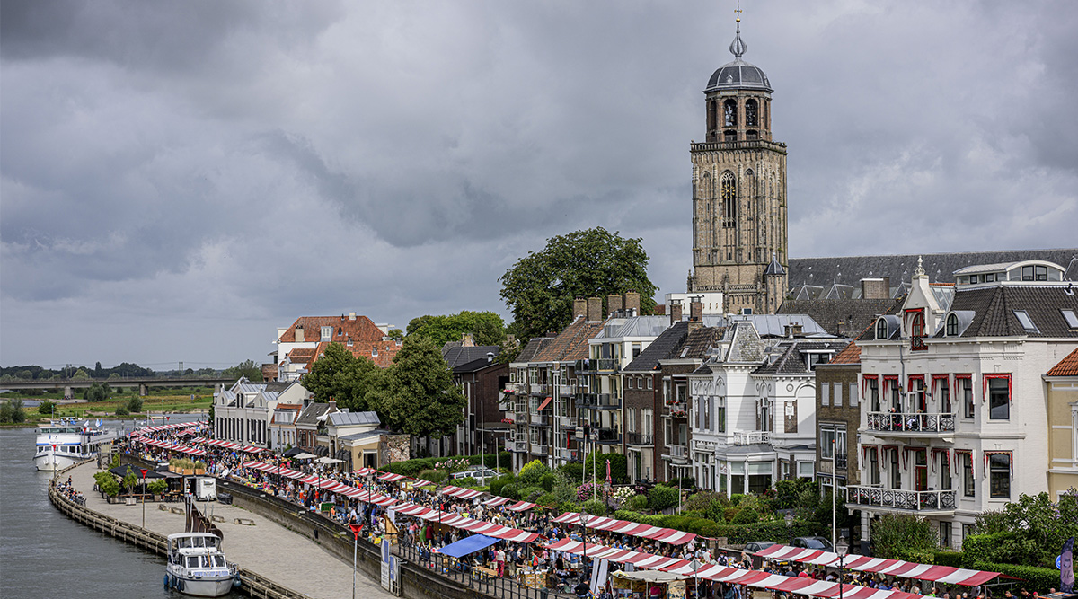 Deventer Boekenmarkt: al 35 jaar een feest voor (boeken)liefhebbers
