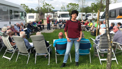 Puzzel: maak Martine voor de kampeergroep uit 2019 compleet.