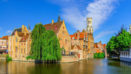 Puzzel: maak het oude centrum van Brugge compleet.