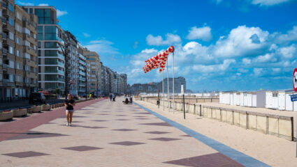Puzzel: maak de boulevard van Knokke compleet.
