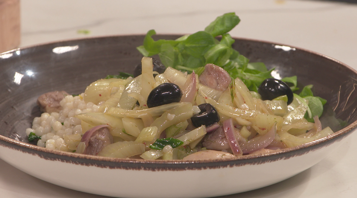 Kook mee met MAX: gestoofde kip met venkel en sinaasappel