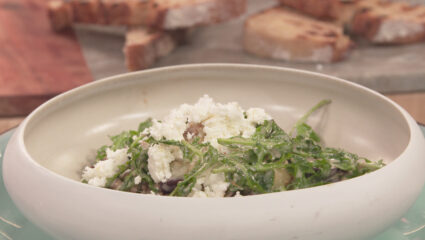 Kook mee met MAX: linzensalade met gegrilde aubergine en feta