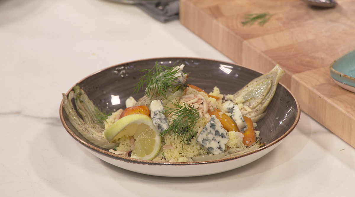 Kook mee met MAX: Couscoussalade met geroosterde venkel en roquefort