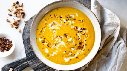 Zoete aardappelsoep met kurkuma van Sandra Ysbrandy.