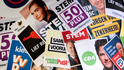 Verkiezingsposters in aanloop naar de verkiezingen.