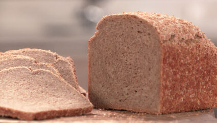 Bak mee met MAX: Brabants roggebrood.
