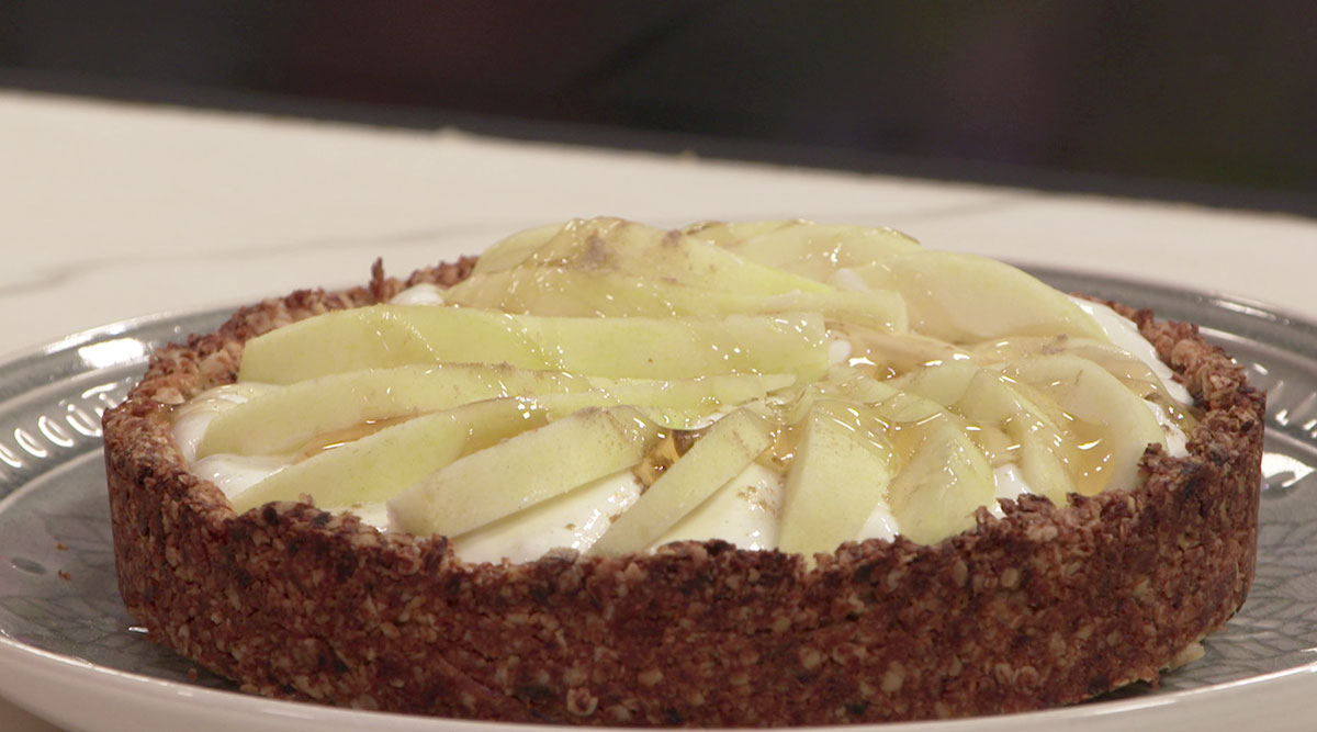 Kook mee met MAX: ontbijttaart met krokante pastinaakbodem en frisse kwark