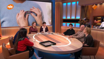 Bij Tijd voor MAX gaat het over de Dag van de Mantelzorg.