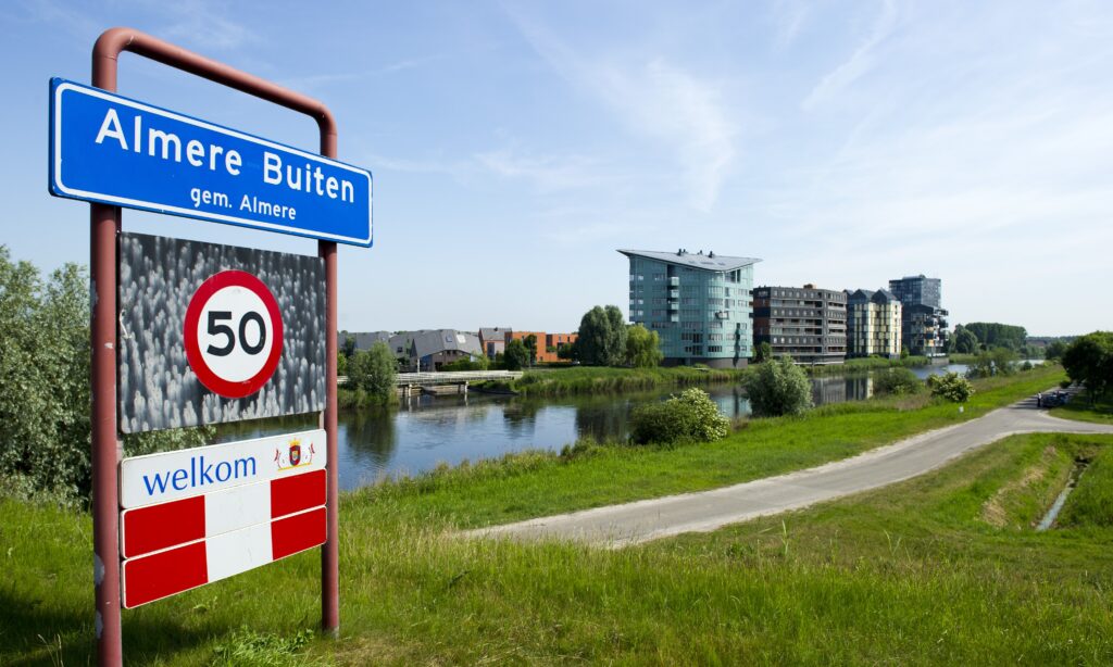 Plaatsbord van Almere Buiten