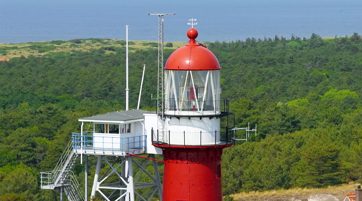 De bovenkant van de vuurtoren van Vlieland.