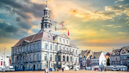 puzzel: stadhuis Maastrich