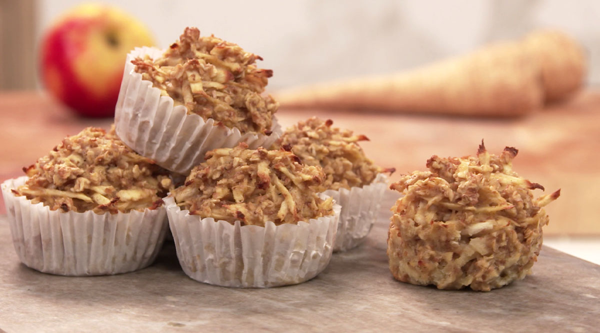 Kook mee met MAX: zoete ontbijtmuffins met pastinaak en havermout