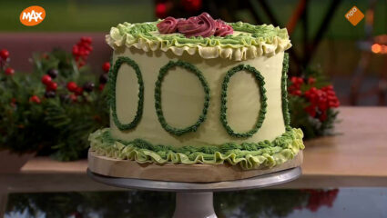 De chocolade vintage taart van Roos uit Heel Holland Bakt.