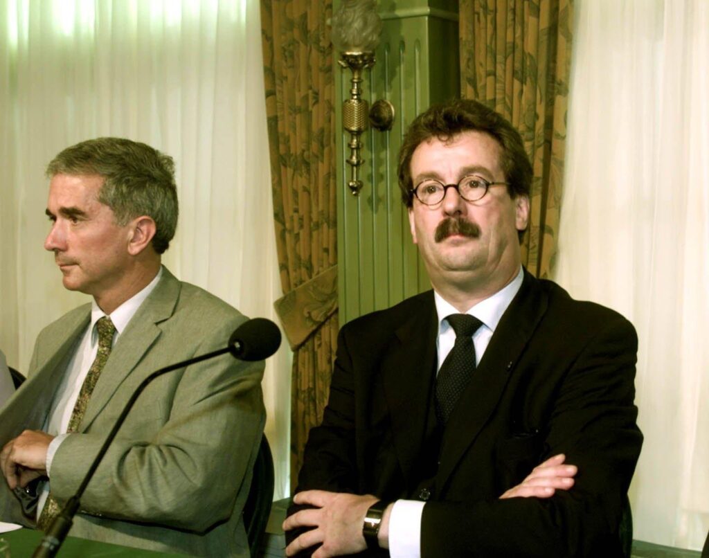 Commisssievoorzitter Alders bij de presentatie van het rapport-Alders