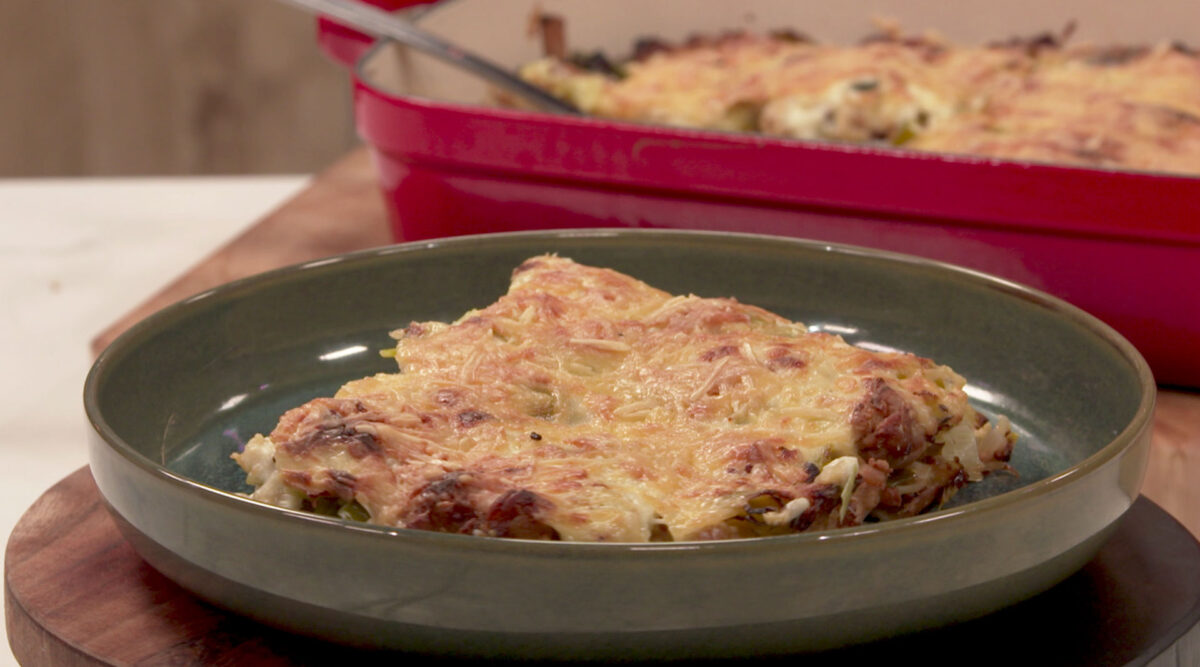 Kook mee met MAX: lasagne met prei, mosterd en oude kaas