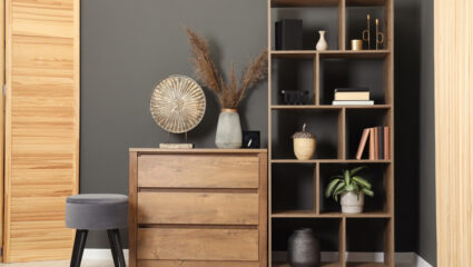 Een stijlvolle open kast.