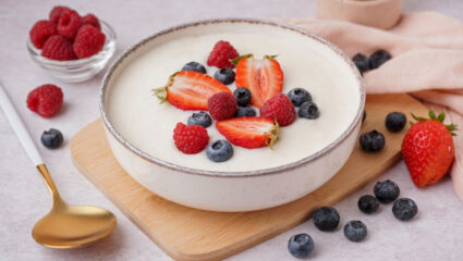 Puzzel griesmeelpap met fruit