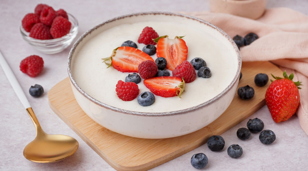 Puzzel griesmeelpap met fruit