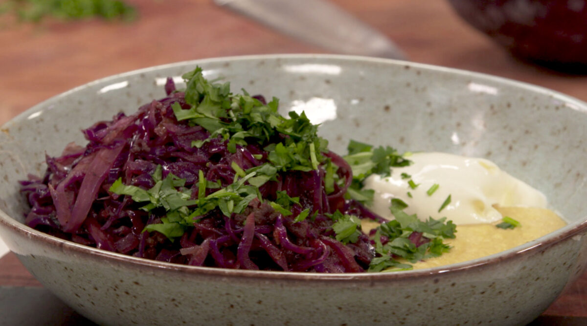 Kook mee met MAX: maispuree met Mexicaanse rodekool en gehakt