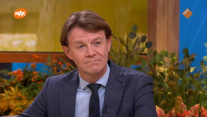 Kim Putters als voorzitter van de SER over het advies voor werkende mantelzorgers.