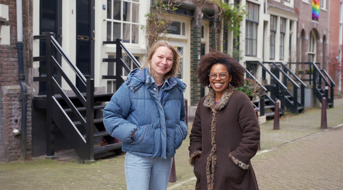 Daria en Isabel uit Bed & Breakfast aflevering 8.