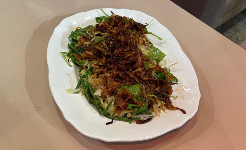 Petjil met Pindasambal