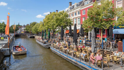 Puzzel: maak Leeuwarden aan het water compleet.