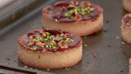 Bak mee met MAX: noten-karameltartelettes