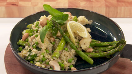 Kook mee met MAX: bulgur met geroosterde groene asperges en artisjok