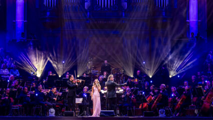Emma Kok in het Concertgebouw tijdens de MAX Muziekspecial.