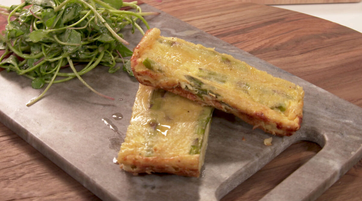 Kook mee met MAX: hartige clafoutis met groene asperges
